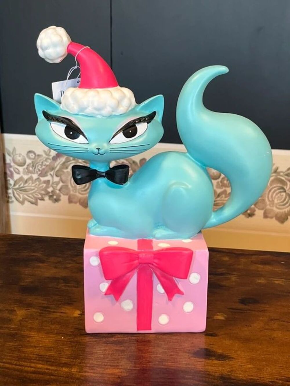 December Diamonds Miss Fluff Swanky Christmas Kitty on Present 10”